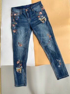 Grace Blue Skinny Jeans with Multicolor Floral & Animal Embroidery